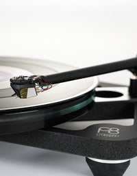 Rega Planar 8 Turntable