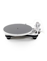 Rega Planar 10 Turntable