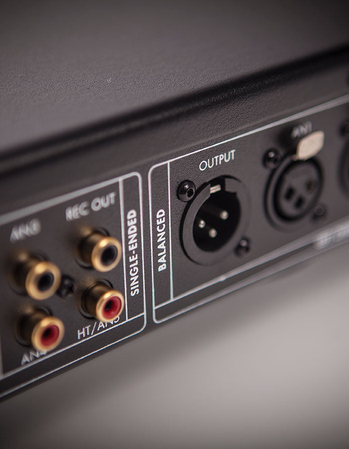 Electrocompaniet EC 4.8 MKII Reference Preamplifier - rear