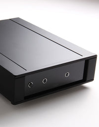 Rega Planar 10 Turntable