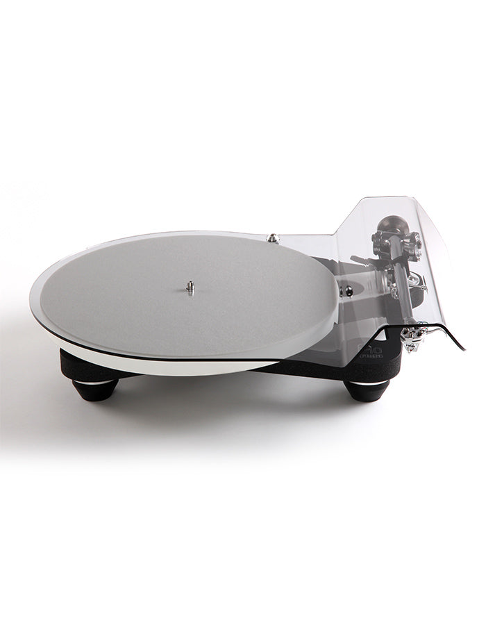 Rega Planar 10 Turntable