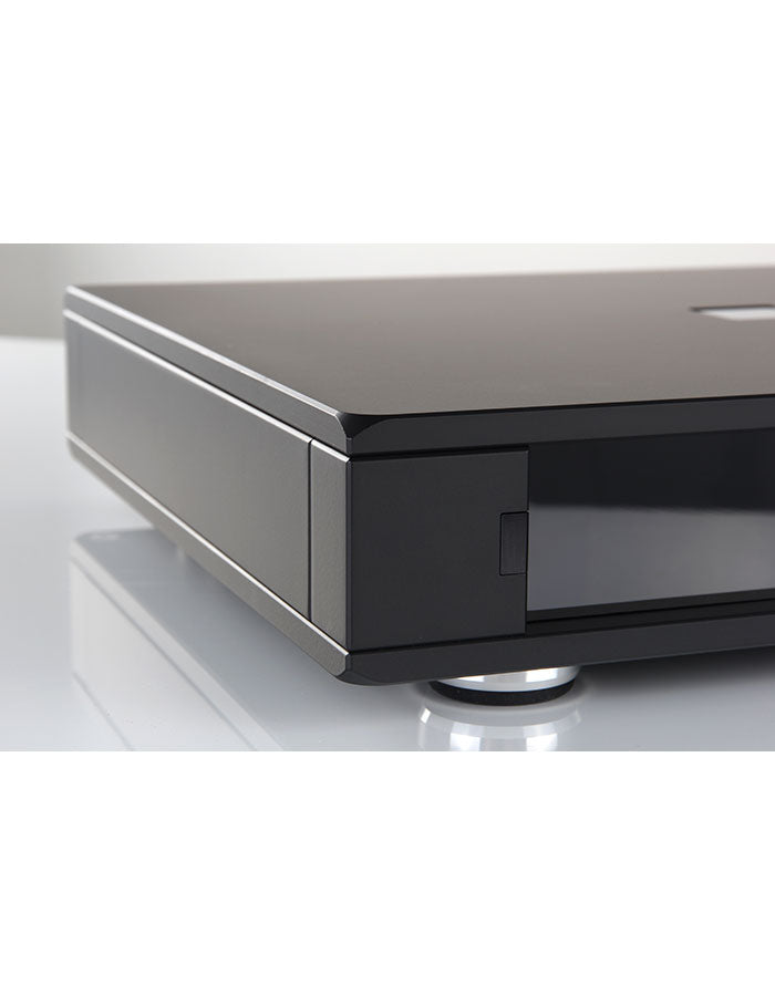 Rega Aura MC