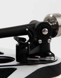 Rega Planar 8 Turntable