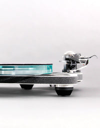 Rega Planar 8 Turntable