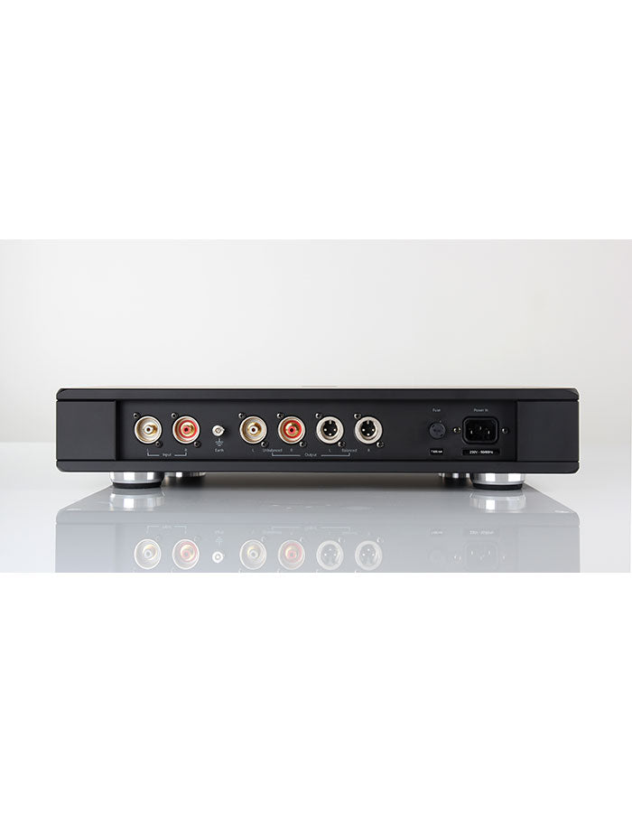 Rega Aura MC